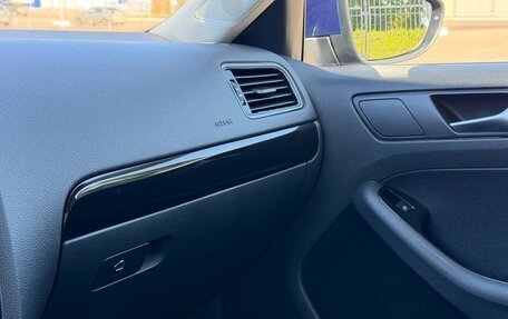 Volkswagen Jetta VI, 2015 год, 1 249 000 рублей, 13 фотография