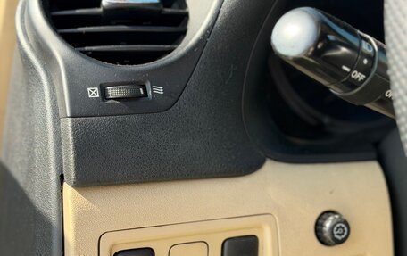 Lexus IS II рестайлинг 2, 2006 год, 1 200 000 рублей, 14 фотография