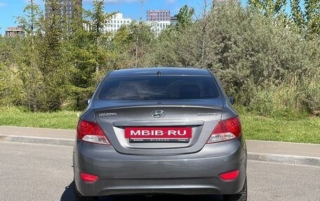 Hyundai Solaris II рестайлинг, 2013 год, 575 000 рублей, 4 фотография