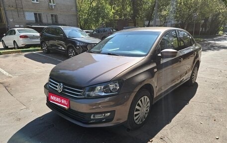 Volkswagen Polo VI (EU Market), 2015 год, 750 000 рублей, 1 фотография