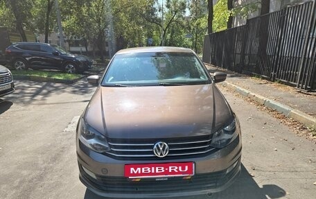 Volkswagen Polo VI (EU Market), 2015 год, 750 000 рублей, 2 фотография