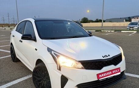 KIA Rio IV, 2021 год, 1 650 000 рублей, 6 фотография