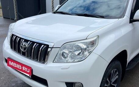 Toyota Land Cruiser Prado 150 рестайлинг 2, 2012 год, 2 800 000 рублей, 6 фотография
