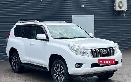 Toyota Land Cruiser Prado 150 рестайлинг 2, 2012 год, 2 800 000 рублей, 3 фотография