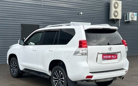 Toyota Land Cruiser Prado 150 рестайлинг 2, 2012 год, 2 800 000 рублей, 10 фотография