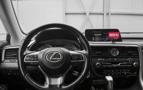 Lexus RX IV рестайлинг, 2019 год, 3 990 000 рублей, 14 фотография