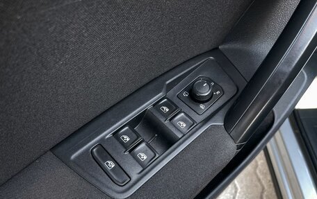 Volkswagen Tiguan II, 2019 год, 1 829 000 рублей, 24 фотография