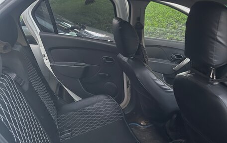 Renault Logan II, 2019 год, 407 000 рублей, 6 фотография