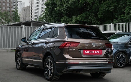 Volkswagen Tiguan II, 2017 год, 2 450 000 рублей, 6 фотография