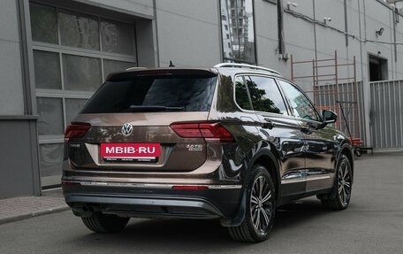 Volkswagen Tiguan II, 2017 год, 2 450 000 рублей, 4 фотография