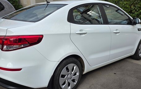 KIA Rio III рестайлинг, 2016 год, 950 000 рублей, 6 фотография