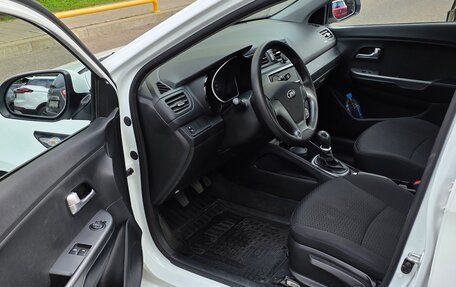 KIA Rio III рестайлинг, 2016 год, 950 000 рублей, 10 фотография