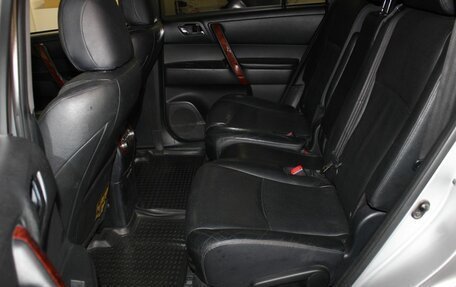 Toyota Highlander III, 2011 год, 2 287 000 рублей, 13 фотография
