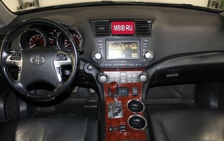 Toyota Highlander III, 2011 год, 2 287 000 рублей, 19 фотография