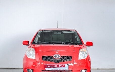 Toyota Yaris III рестайлинг, 2007 год, 619 000 рублей, 2 фотография