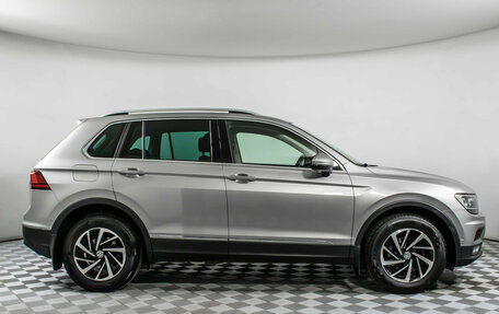 Volkswagen Tiguan II, 2018 год, 2 077 000 рублей, 4 фотография