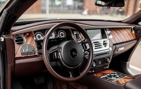 Rolls-Royce Wraith, 2015 год, 15 990 000 рублей, 9 фотография