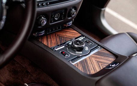 Rolls-Royce Wraith, 2015 год, 15 990 000 рублей, 11 фотография