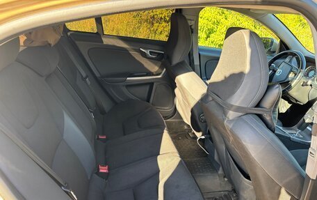 Volvo S60 III, 2011 год, 860 000 рублей, 2 фотография