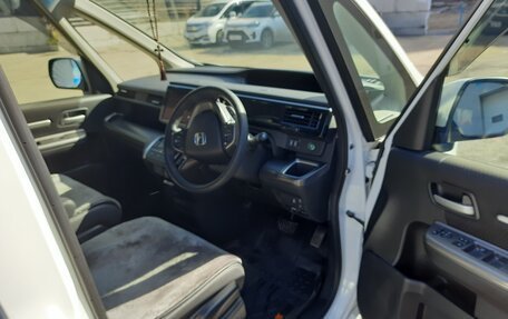 Honda Stepwgn IV, 2021 год, 2 530 000 рублей, 11 фотография