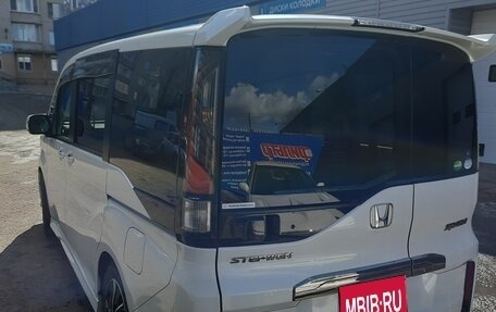 Honda Stepwgn IV, 2021 год, 2 530 000 рублей, 2 фотография