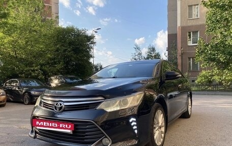 Toyota Camry, 2015 год, 1 750 000 рублей, 2 фотография