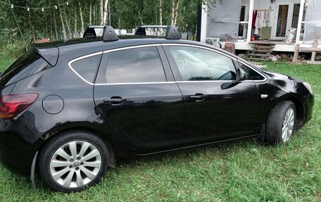 Opel Astra J, 2011 год, 650 000 рублей, 5 фотография