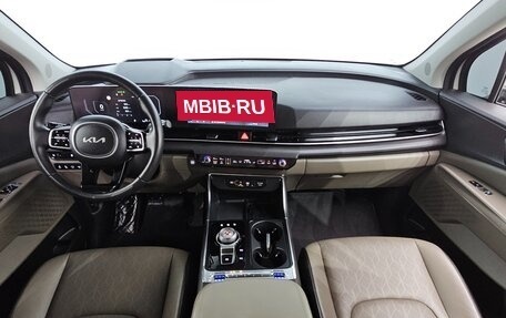 KIA Carnival, 2024 год, 4 740 000 рублей, 8 фотография