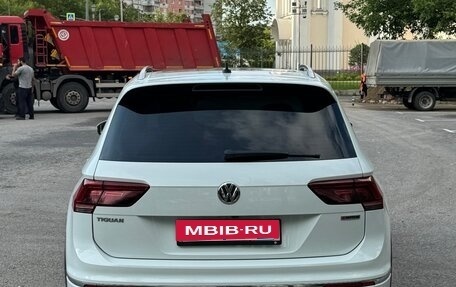 Volkswagen Tiguan II, 2018 год, 2 950 000 рублей, 6 фотография