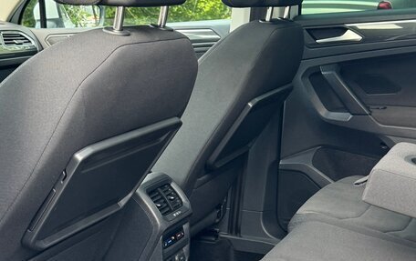 Volkswagen Tiguan II, 2018 год, 2 950 000 рублей, 18 фотография