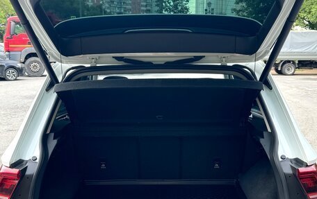 Volkswagen Tiguan II, 2018 год, 2 950 000 рублей, 21 фотография