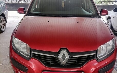 Renault Sandero II рестайлинг, 2017 год, 850 000 рублей, 1 фотография
