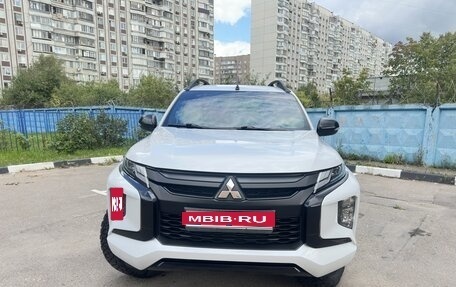Mitsubishi L200 IV рестайлинг, 2022 год, 4 400 000 рублей, 1 фотография