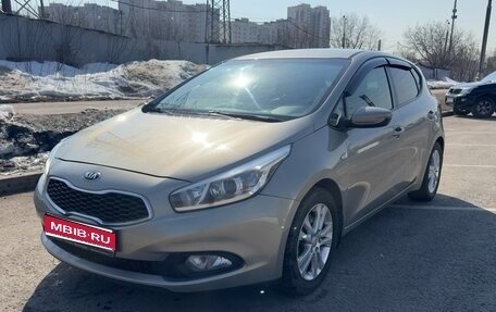 KIA cee'd III, 2013 год, 1 050 000 рублей, 1 фотография