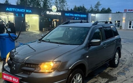 Mitsubishi Outlander III рестайлинг 3, 2004 год, 420 000 рублей, 1 фотография