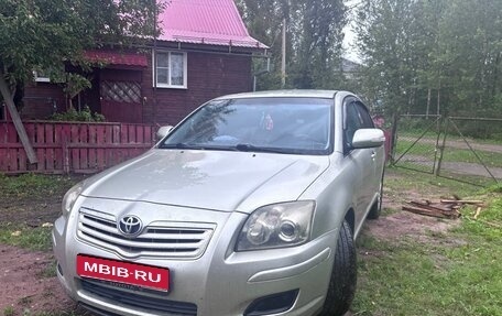 Toyota Avensis III рестайлинг, 2007 год, 680 000 рублей, 1 фотография