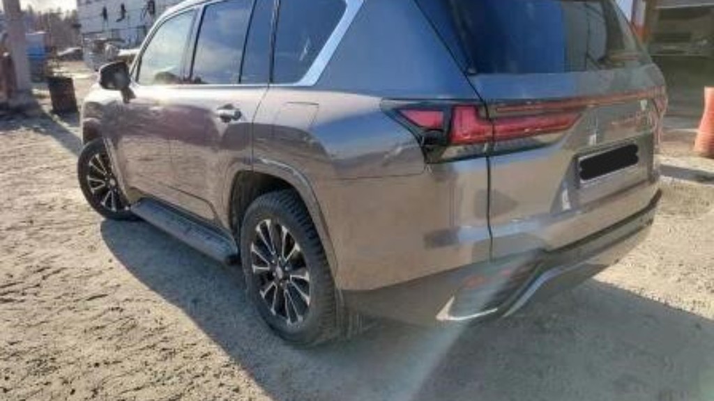 Lexus LX III рестайлинг 2, 2022 год, 13 550 000 рублей, 3 фотография