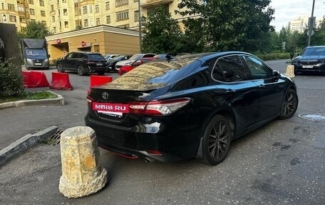 Toyota Camry, 2021 год, 2 550 000 рублей, 5 фотография