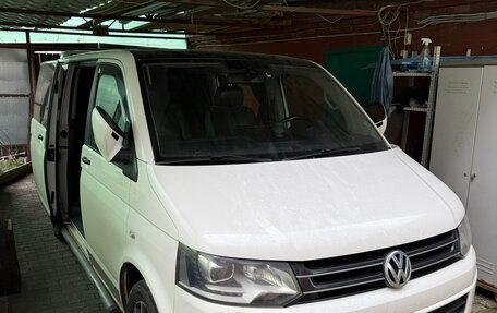 Volkswagen Multivan T5, 2012 год, 2 500 000 рублей, 2 фотография