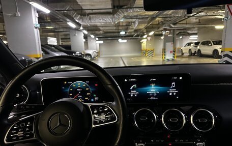 Mercedes-Benz A-Класс, 2019 год, 2 316 500 рублей, 13 фотография
