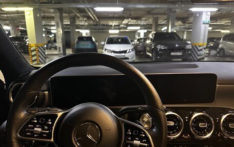 Mercedes-Benz A-Класс, 2019 год, 2 316 500 рублей, 14 фотография