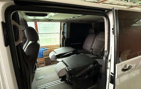 Volkswagen Multivan T5, 2012 год, 2 500 000 рублей, 6 фотография