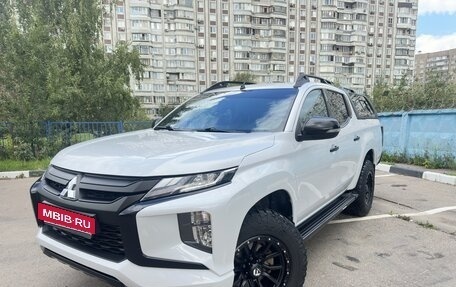 Mitsubishi L200 IV рестайлинг, 2022 год, 4 400 000 рублей, 2 фотография