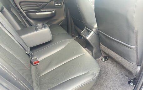 Mitsubishi L200 IV рестайлинг, 2022 год, 4 400 000 рублей, 28 фотография