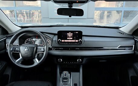 Mitsubishi Outlander, 2021 год, 2 690 000 рублей, 8 фотография