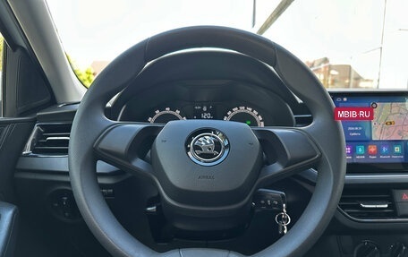 Skoda Rapid II, 2022 год, 1 700 000 рублей, 7 фотография