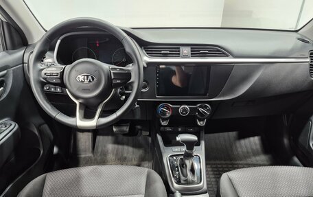 KIA Rio IV, 2021 год, 1 979 000 рублей, 10 фотография