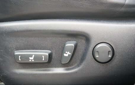 Toyota RAV4, 2013 год, 1 550 000 рублей, 12 фотография