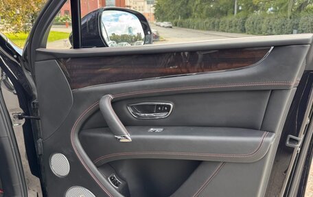Bentley Bentayga I, 2018 год, 11 900 000 рублей, 13 фотография