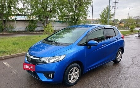 Honda Fit III, 2016 год, 990 000 рублей, 2 фотография